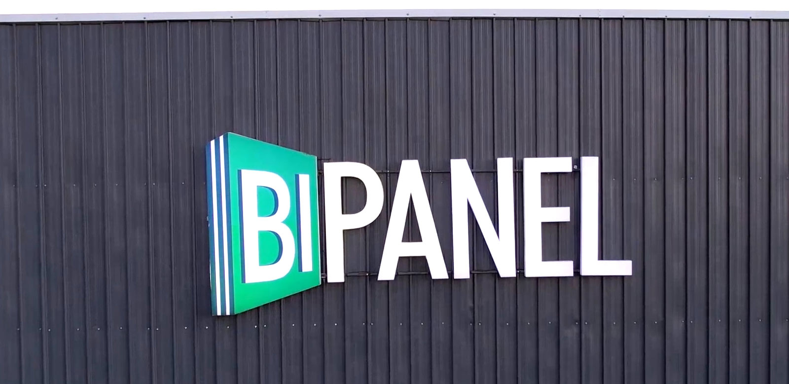 Logotipo acrílico Bipanel